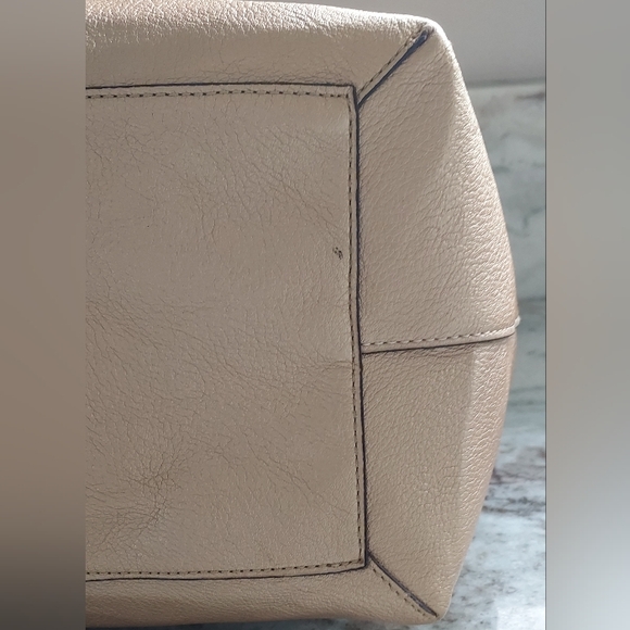 RALPH LAUREN Cream and Gold Women's Tote Bag - Picture 8 of 14